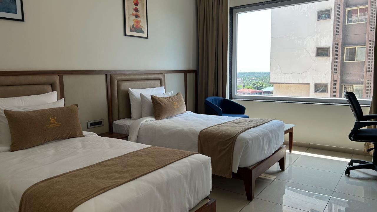 Premium Twin room at Shoreline Vista
